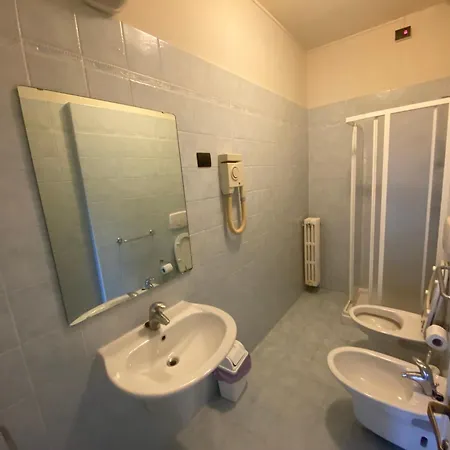 Hotel Lido *